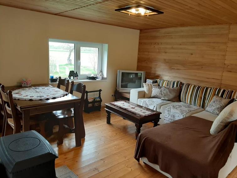 Sepa Talu Guest House Aakre ภายนอก รูปภาพ